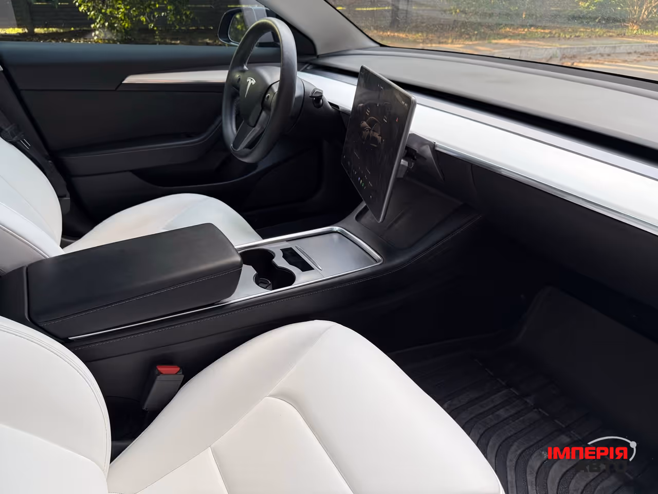 Tesla Model 3 - фото 3