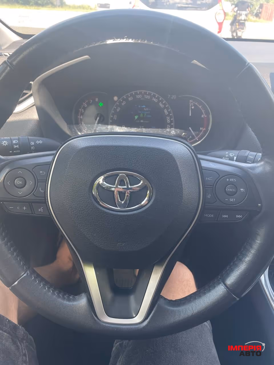 Toyota RAV4 - фото 17