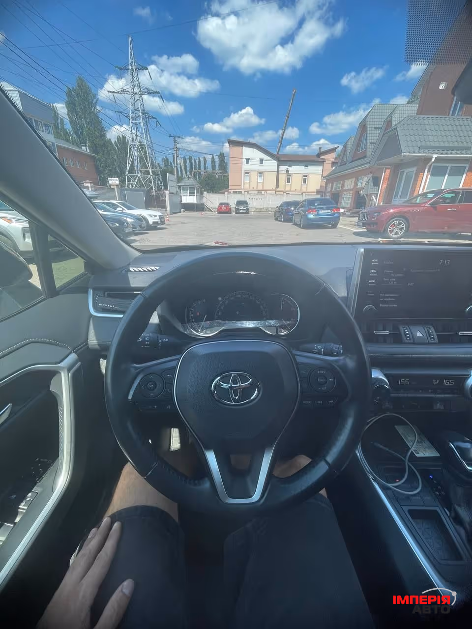 Toyota RAV4 - фото 13