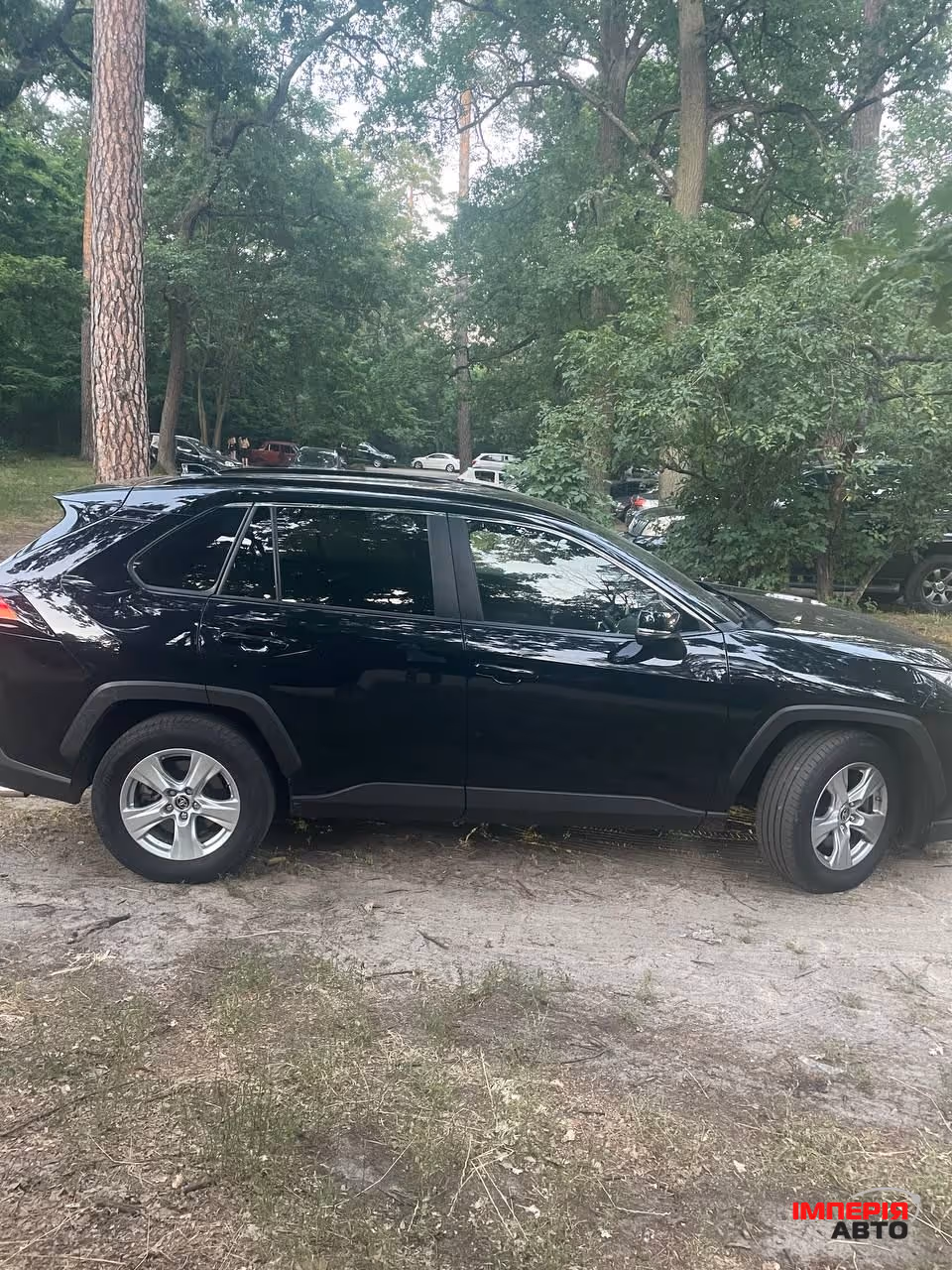 Toyota RAV4 - фото 4