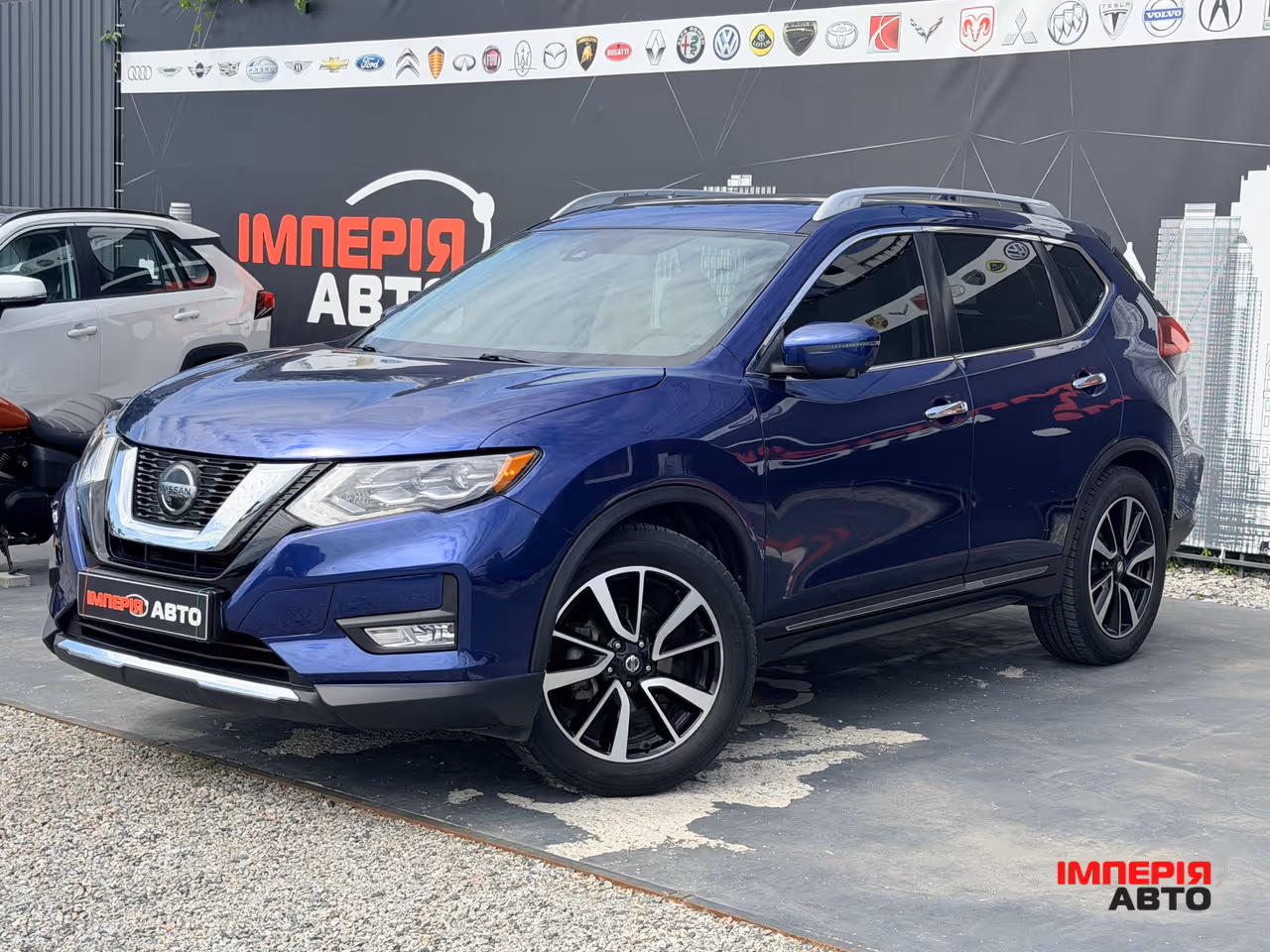Nissan Rogue - фото 1