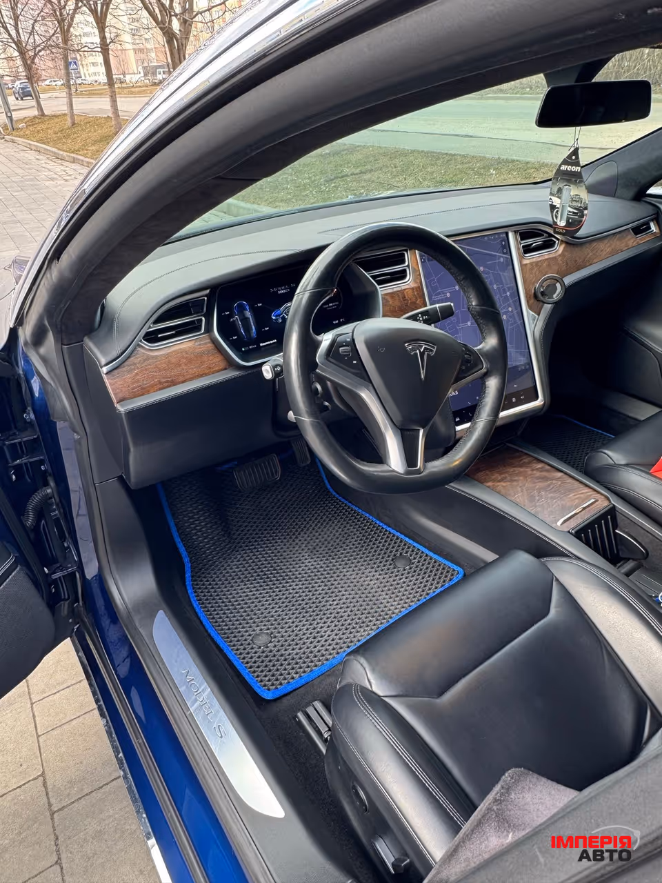 Tesla Model S - фото 6