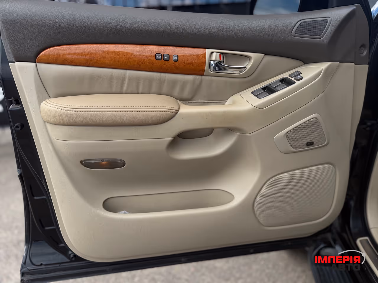 Lexus GX - фото 7
