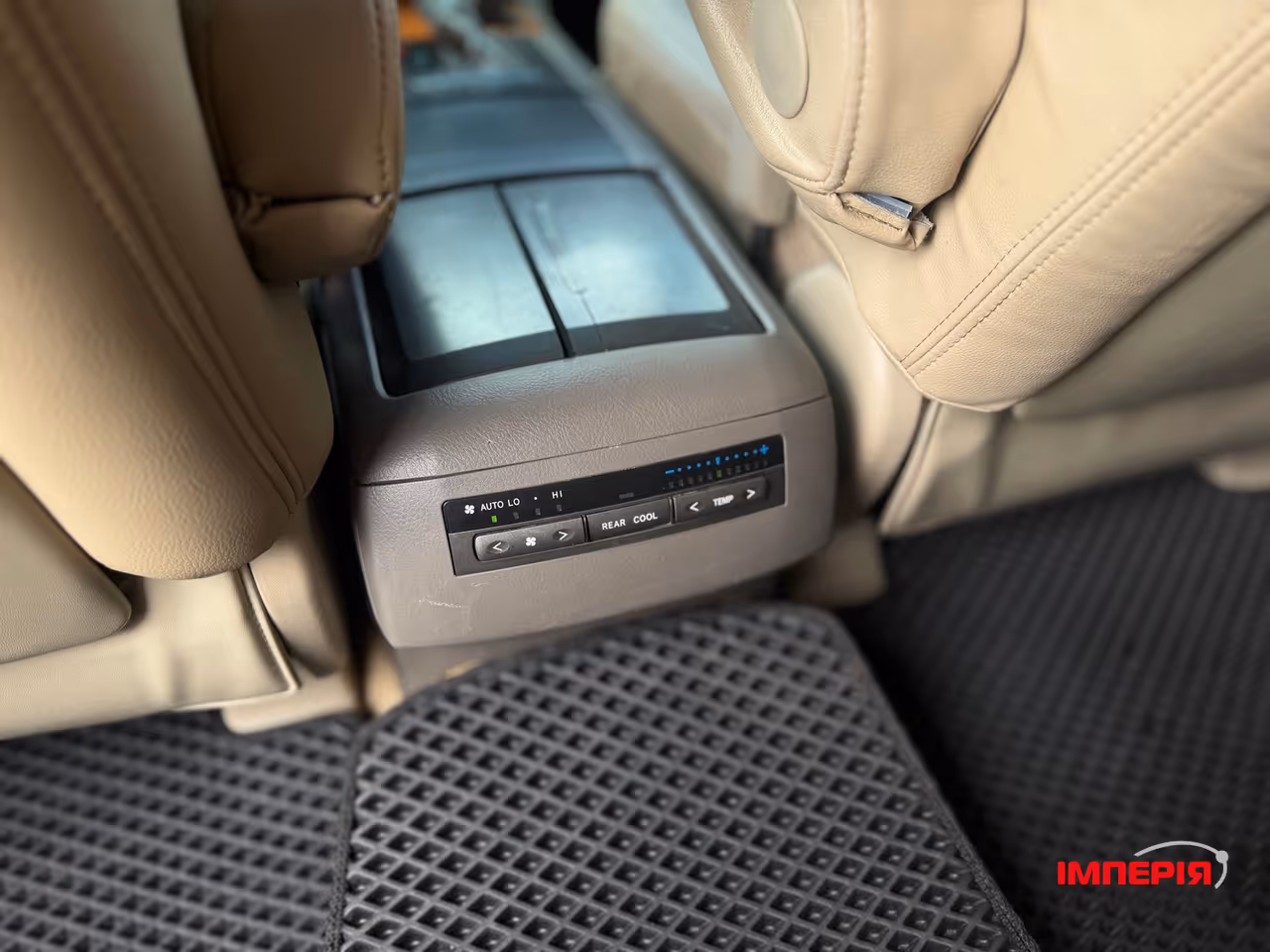Lexus GX - фото 17