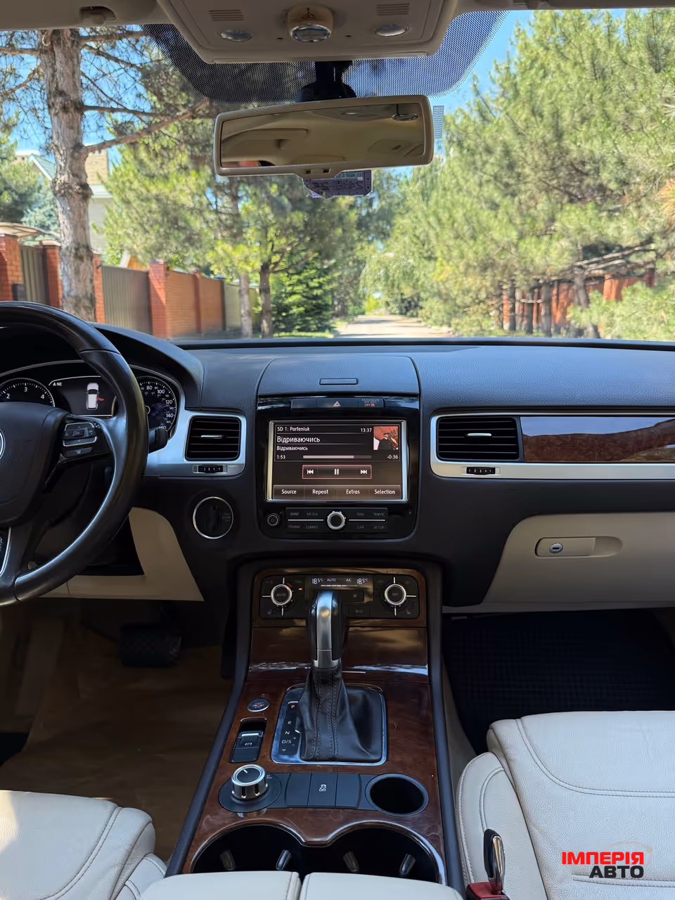 Volkswagen Touareg - фото 13