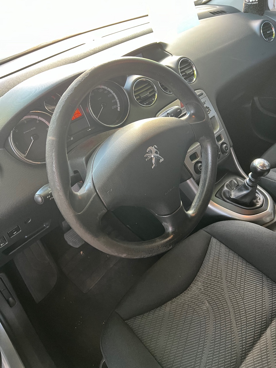 Peugeot 308 - фото 7