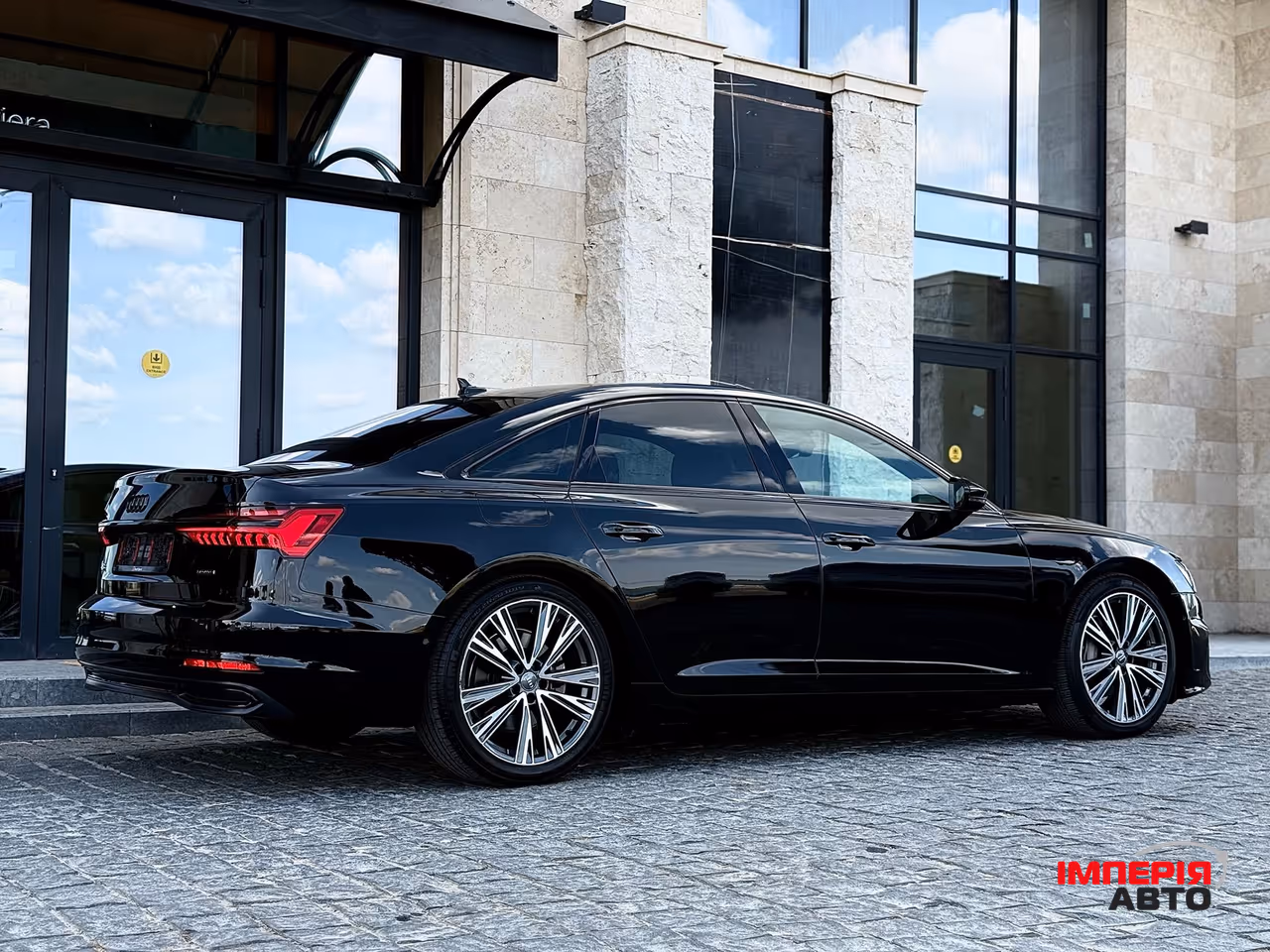Audi A6 - фото 25