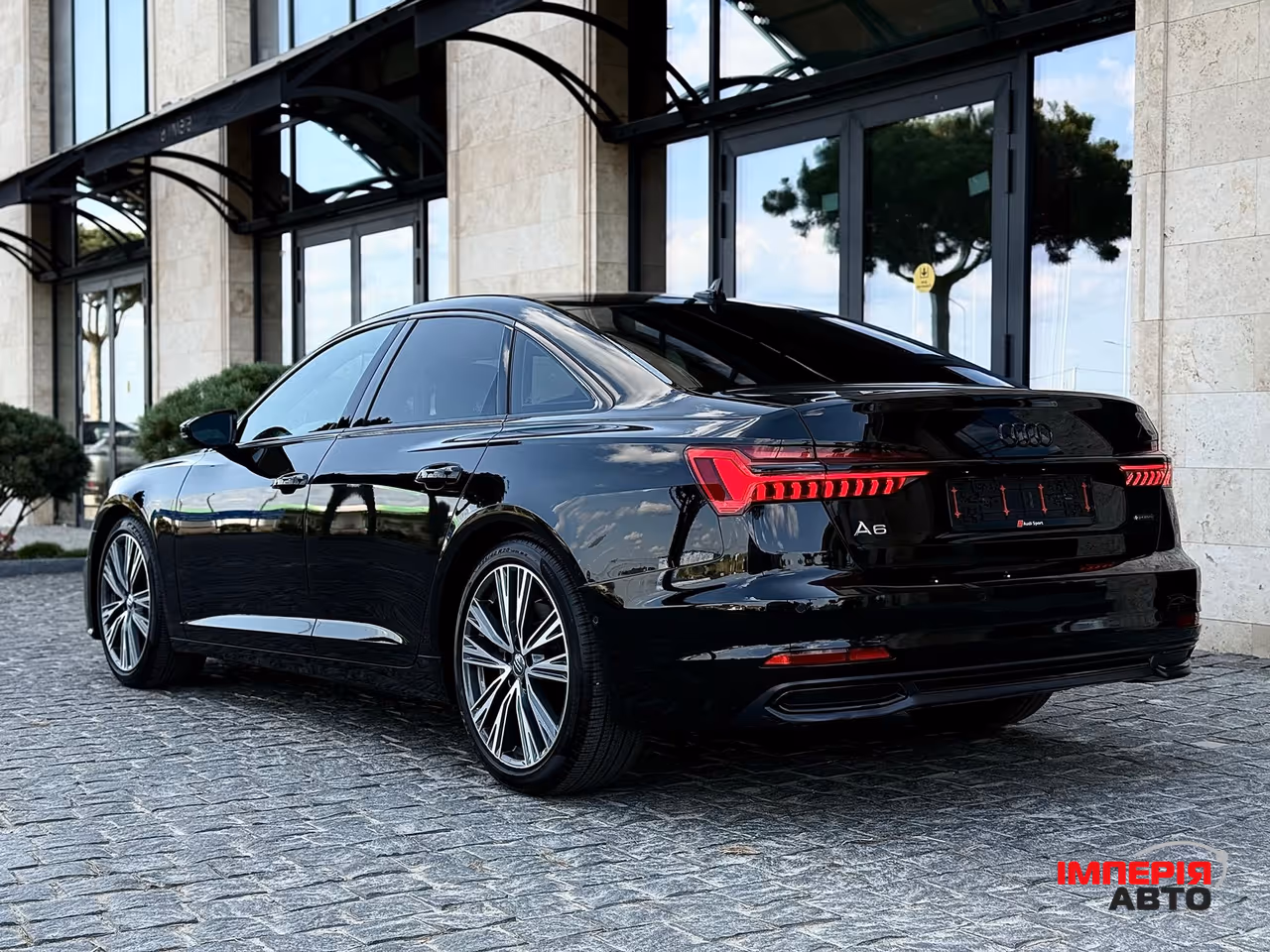 Audi A6 - фото 12