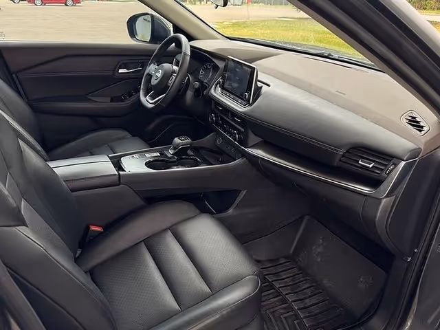 Nissan Rogue - фото 4