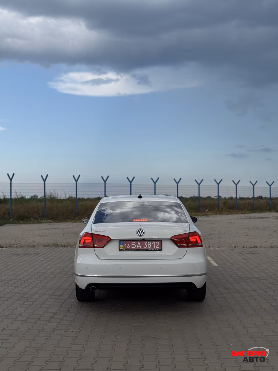 Volkswagen Passat - фото 5