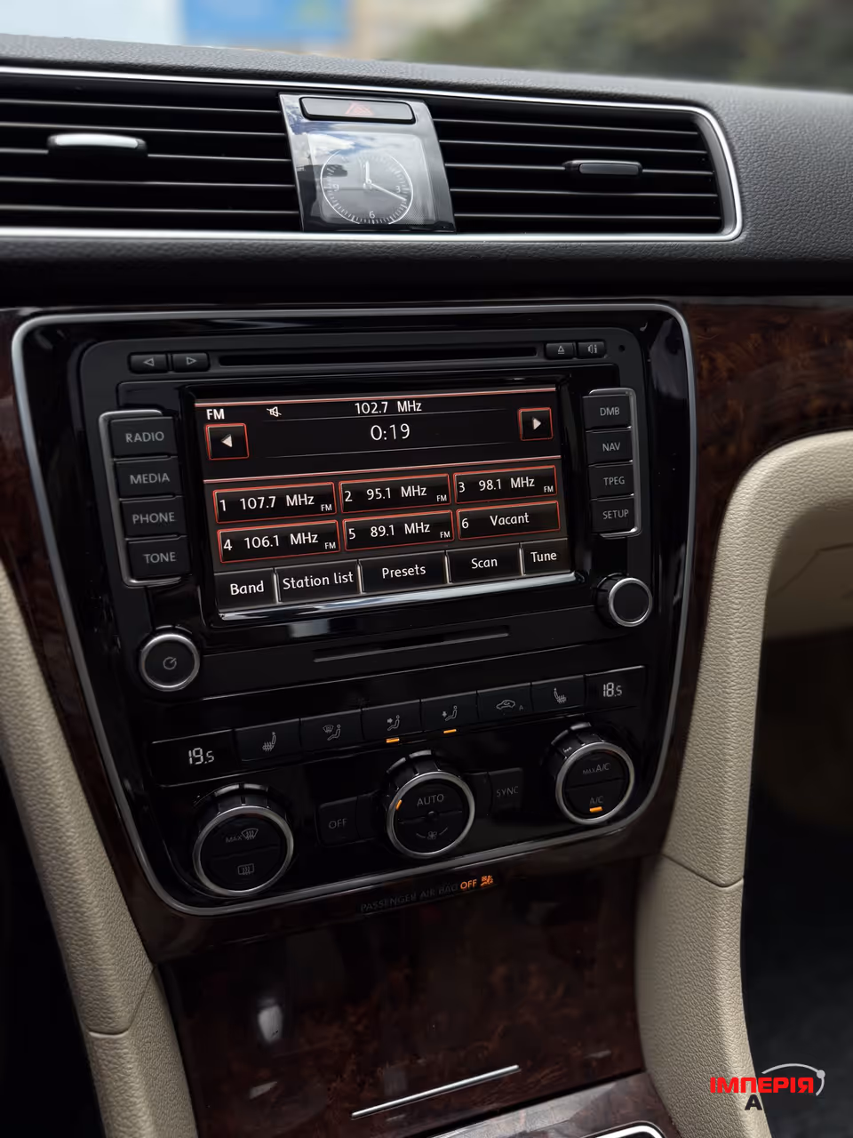 Volkswagen Passat - фото 26