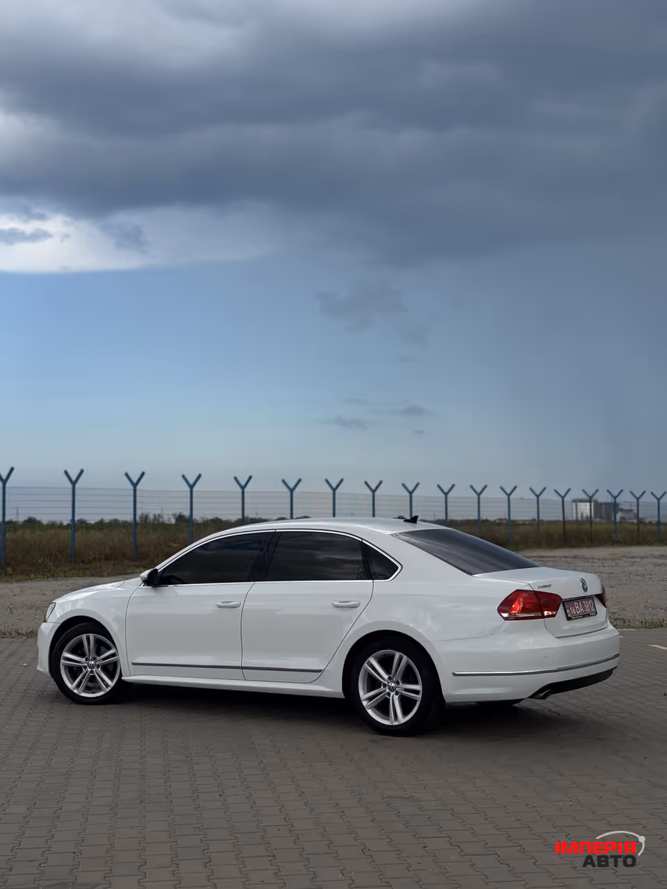 Volkswagen Passat - фото 6