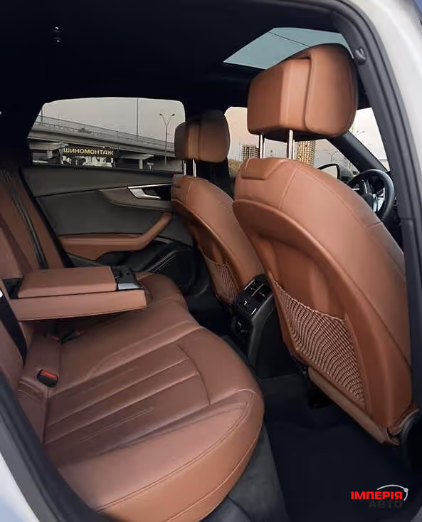 Audi A4 - фото 24