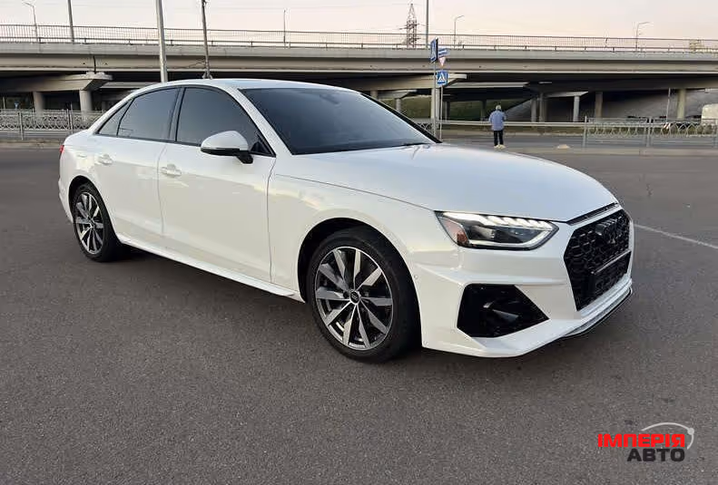 Audi A4 - фото 3