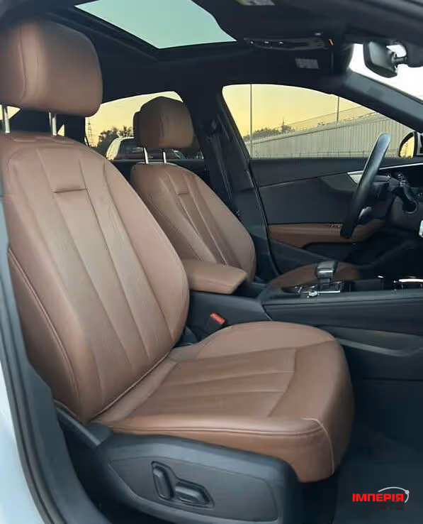 Audi A4 - фото 19