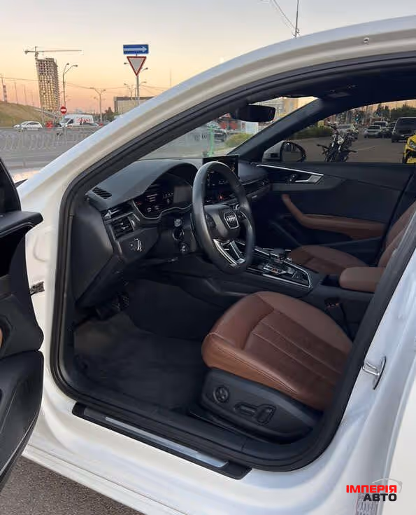 Audi A4 - фото 14