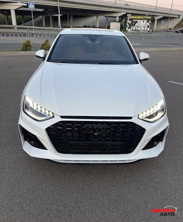 Audi A4 - фото 10