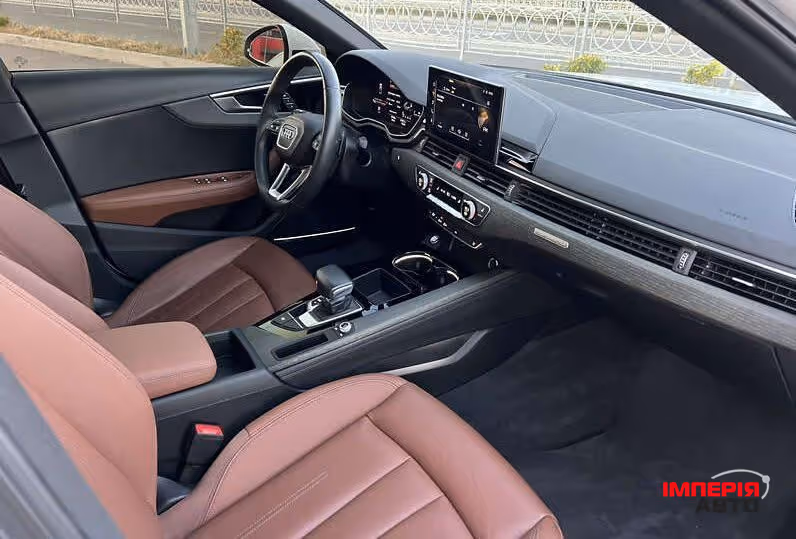 Audi A4 - фото 20