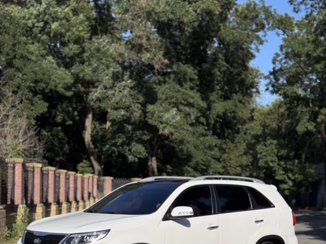 Kia Sorento - фото 1