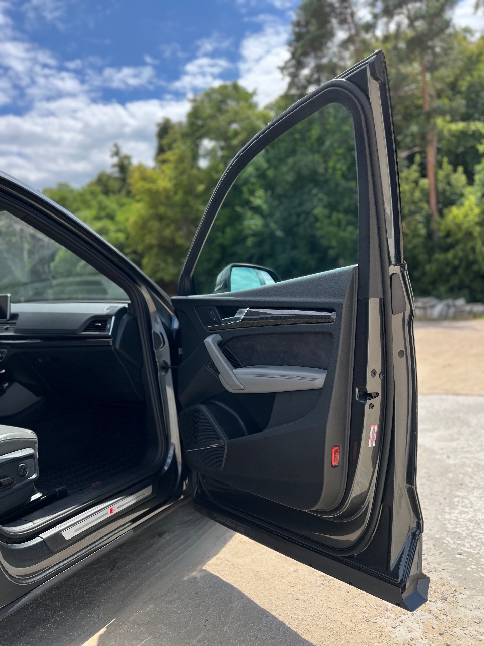 Audi SQ5 - фото 27