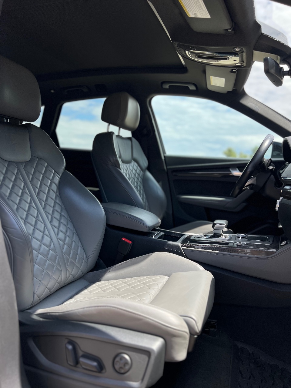 Audi SQ5 - фото 14