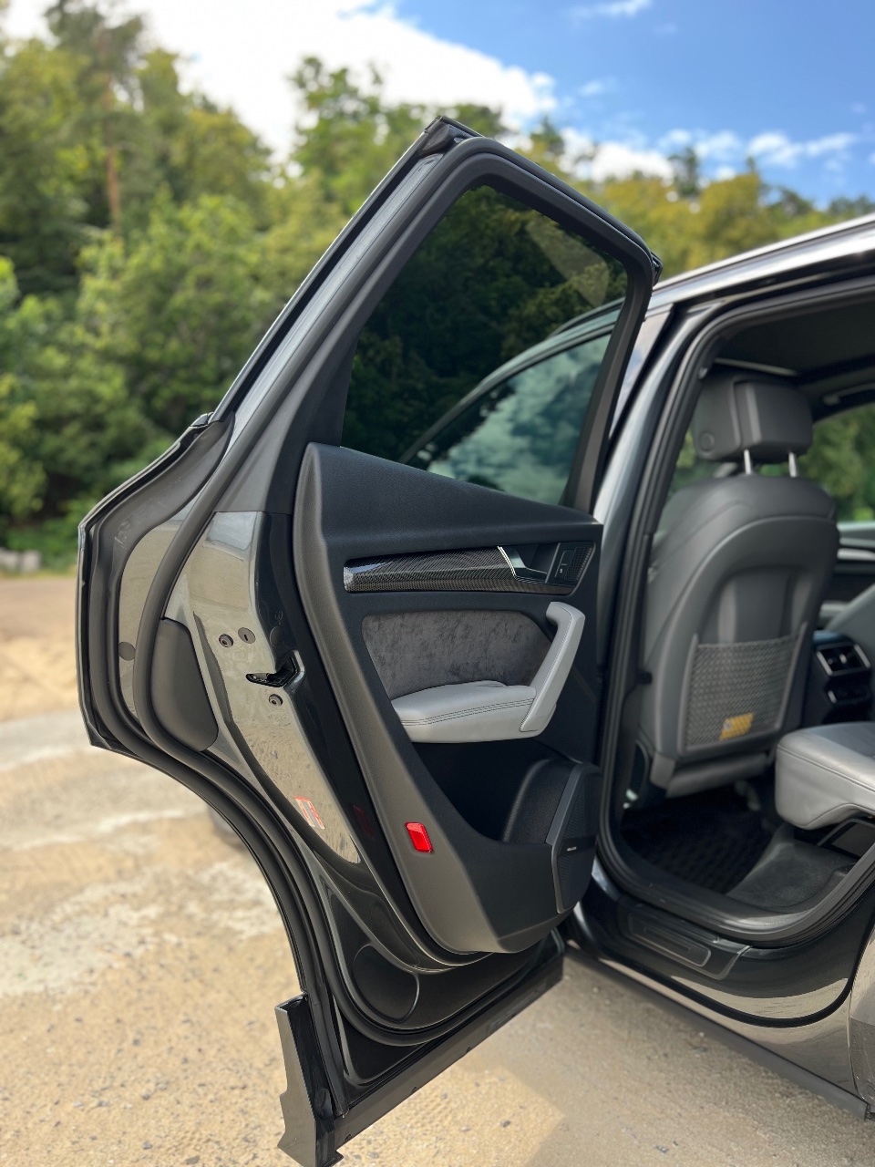 Audi SQ5 - фото 24