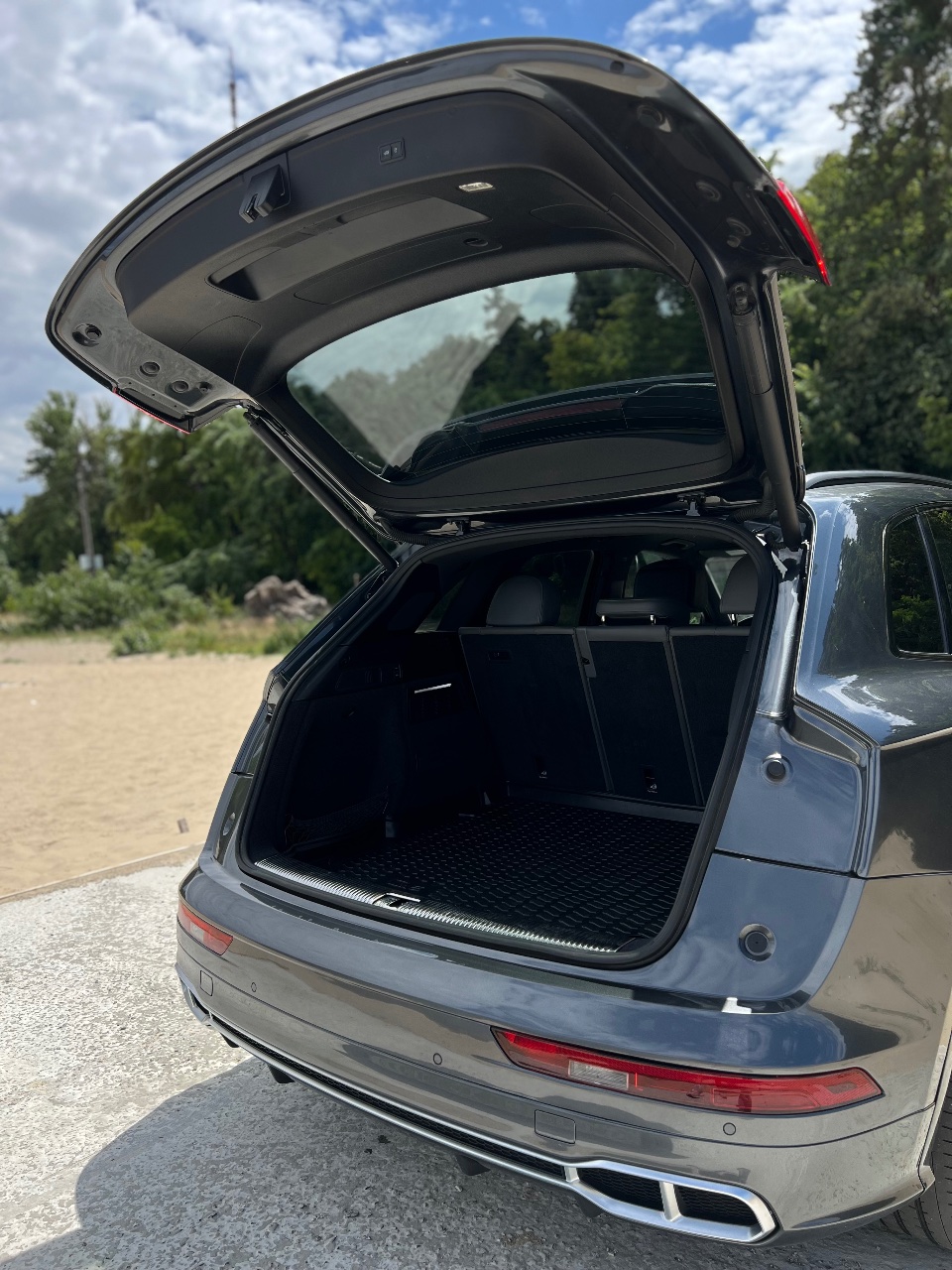 Audi SQ5 - фото 17