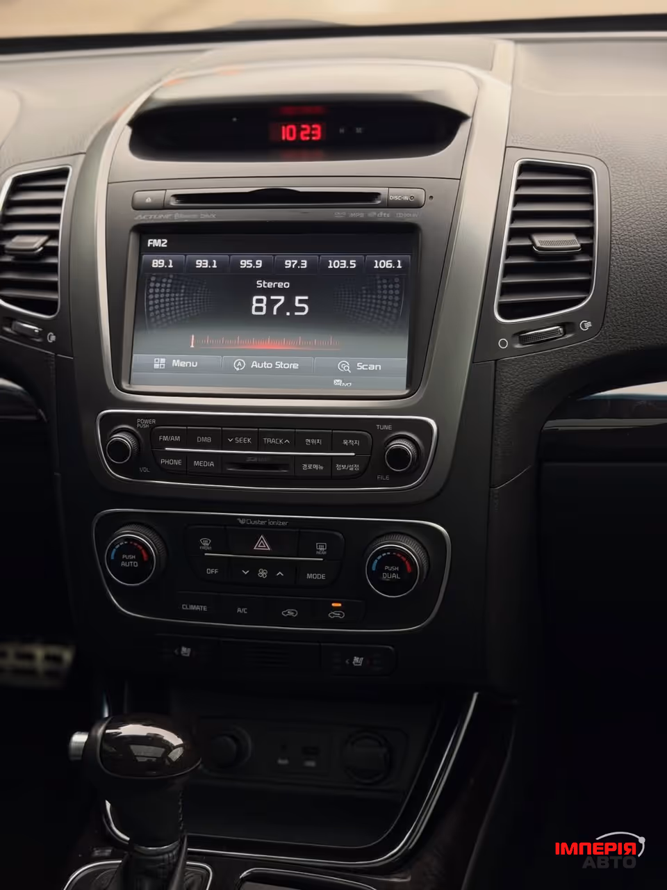 Kia Sorento - фото 11