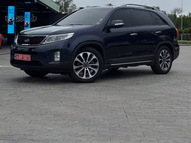 Kia Sorento - фото 1