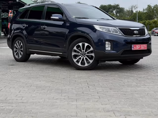 Kia Sorento - фото 3
