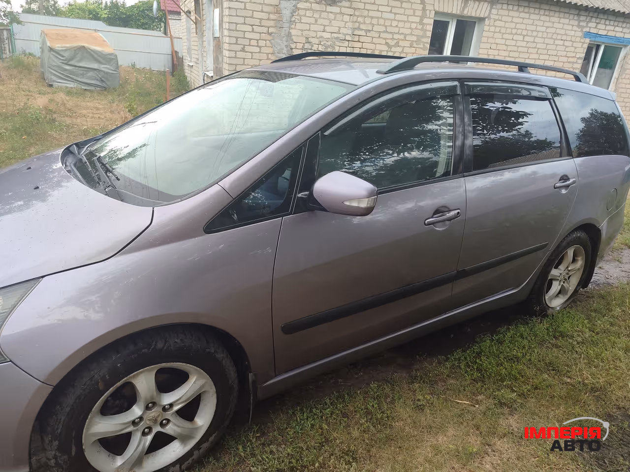 Mitsubishi Grandis - фото 2
