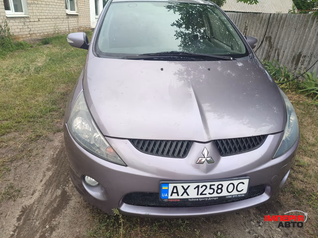 Mitsubishi Grandis - фото 1