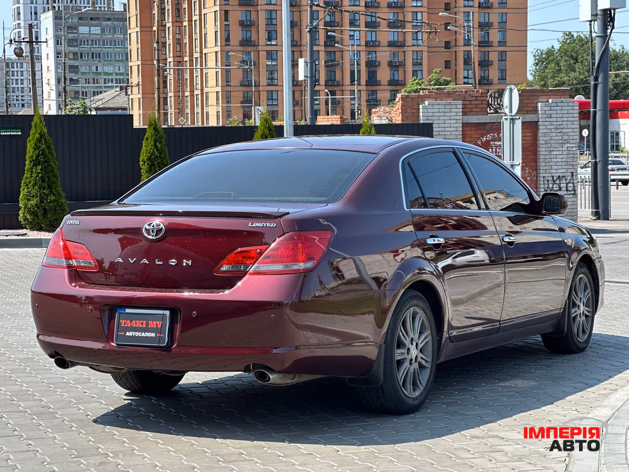Toyota Avalon - фото 2
