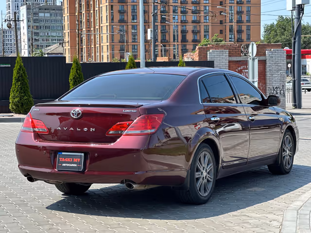 Toyota Avalon - фото 2