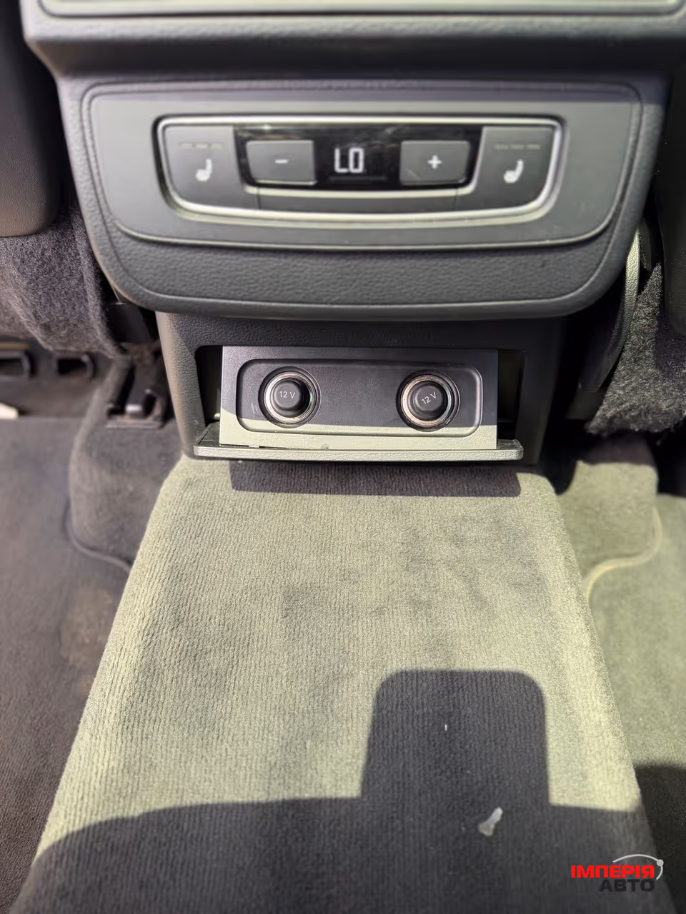 Audi Q7 - фото 17