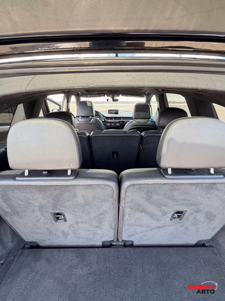 Audi Q7 - фото 15