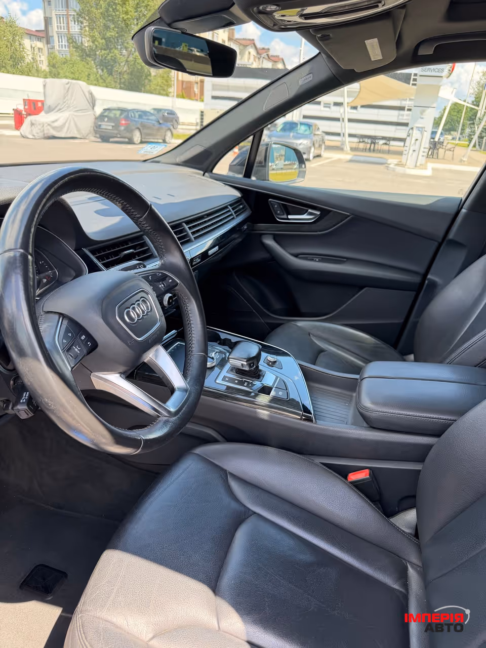 Audi Q7 - фото 11