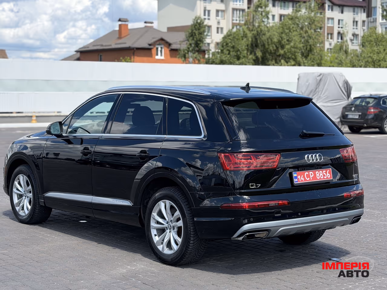 Audi Q7 - фото 7