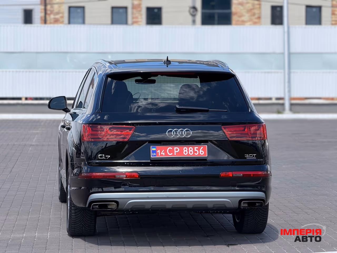 Audi Q7 - фото 6