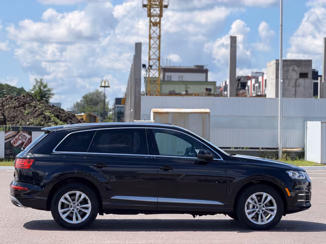 Audi Q7 - фото 4