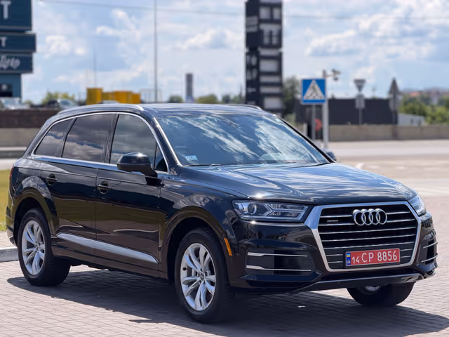Audi Q7 - фото 3