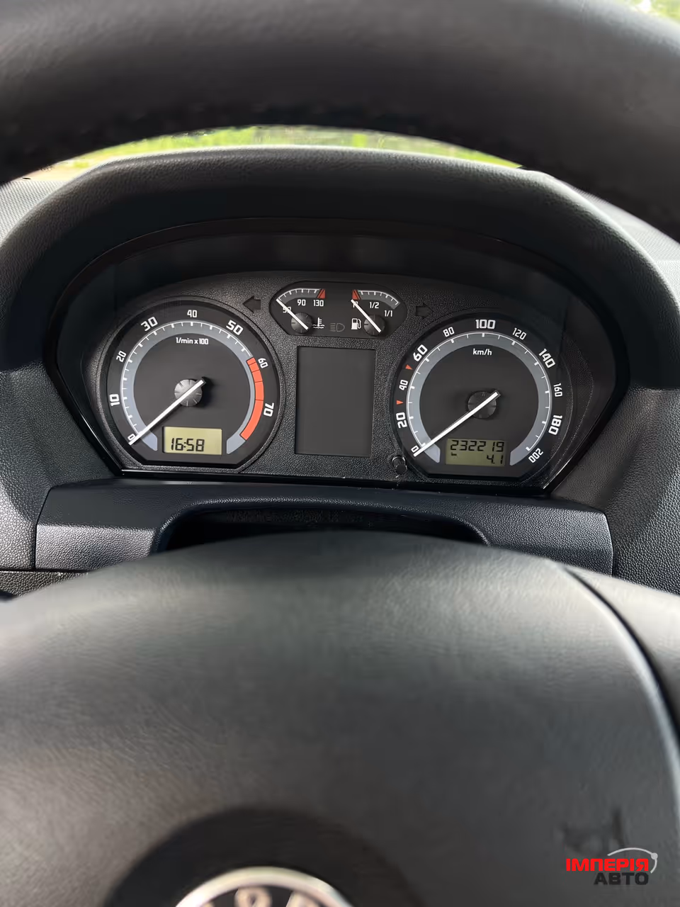 Skoda Fabia - фото 9