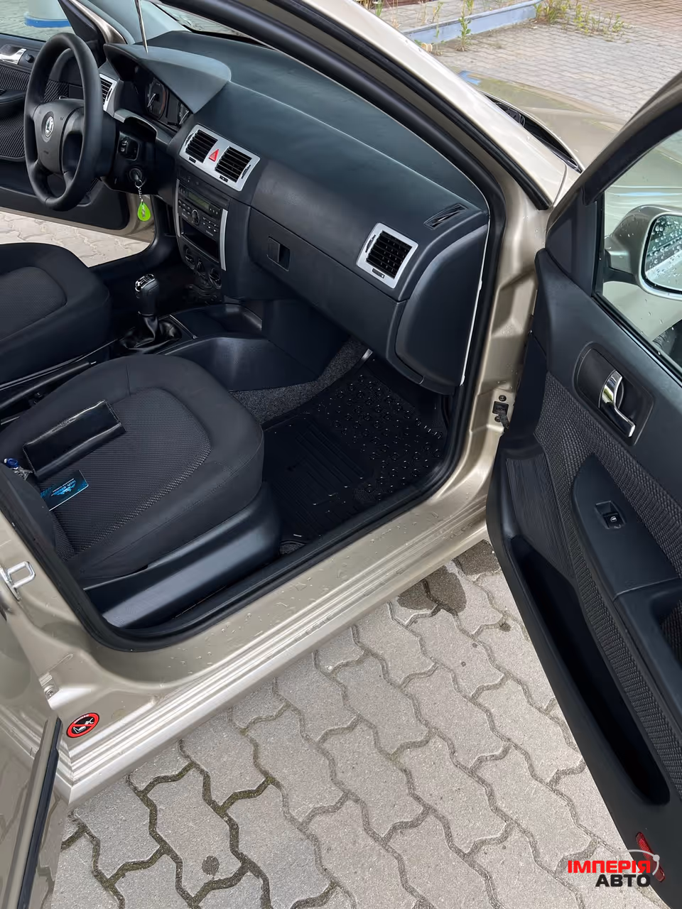 Skoda Fabia - фото 8