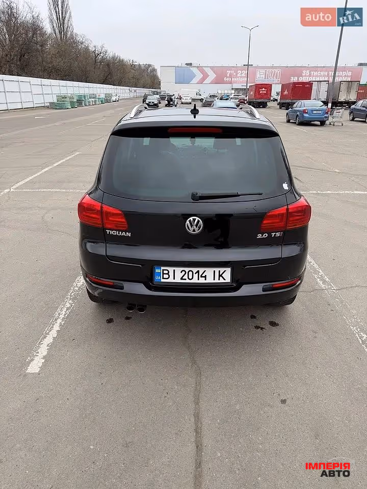 Volkswagen Tiguan - фото 8