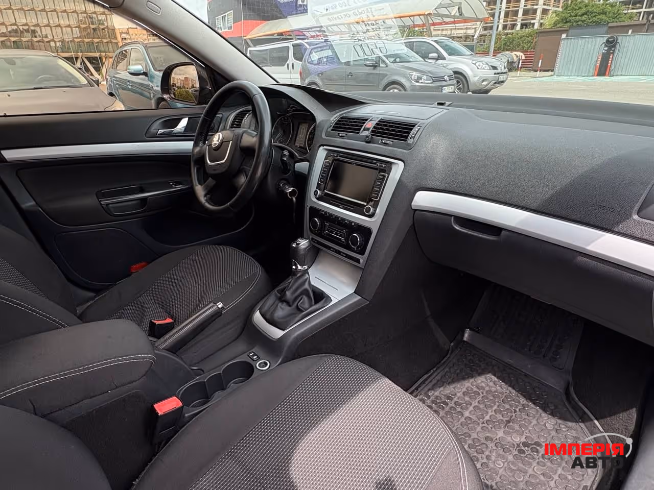 Skoda Octavia - фото 3