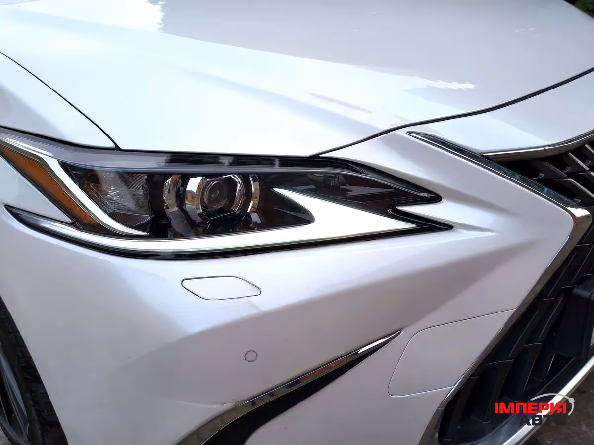 Lexus ES - фото 8