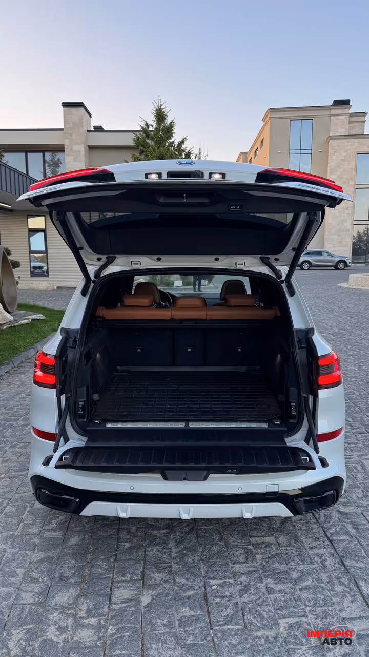 BMW X5 - фото 9