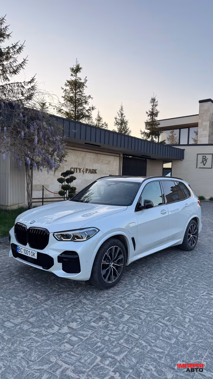 BMW X5 - фото 2