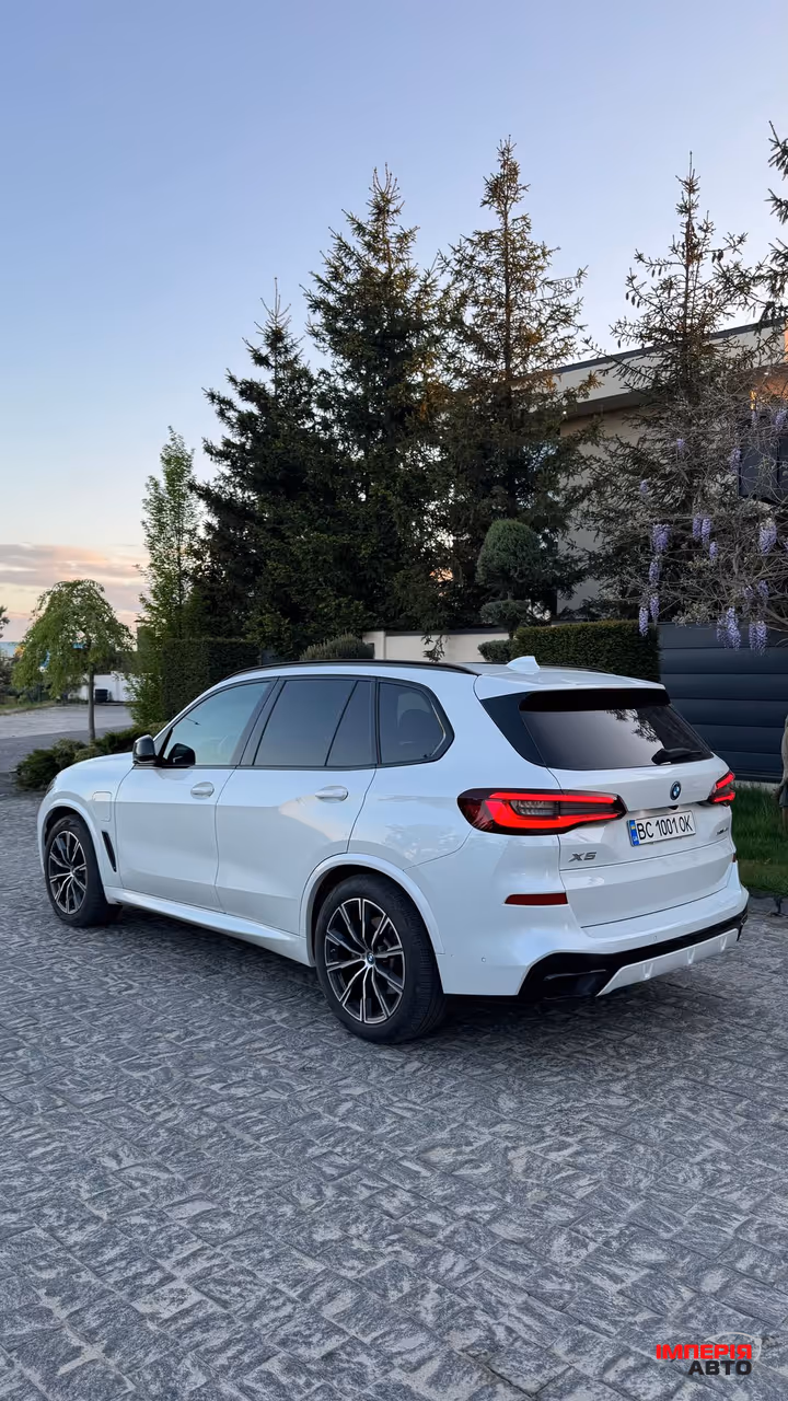 BMW X5 - фото 4