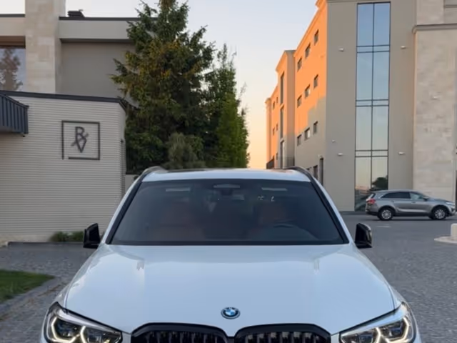 BMW X5 - фото 1